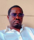 Stephane 45 лет Libreville  Южная Африка