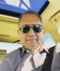 Steven 57 лет Illinois Канада