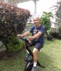 Jeanluc 58 лет Gourbeyre  Гваделупа