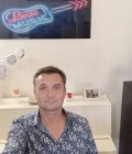 Thierry 54 лет Sanary Sur Mer Франция