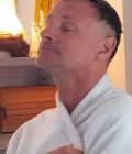 Yannick 57 ans Martinique  France
