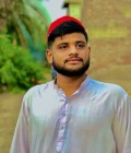 Khizi 23 лет Karachi Pakistan