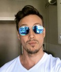 Ludo 53 лет Creuzier Le Neuf Франция