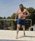 Yoann 47 лет La Genetouze  Франция