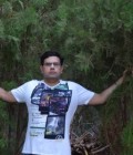 Bhavin 46 лет Rajkot Индия