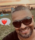 Christophe 51 лет La Rochelle Франция