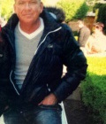 Robert 55 ans Oldenburg Allemagne