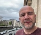 Ionut 48 лет Saint-mards-de-blacarville Франция