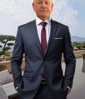 Chris 64 лет Mougins Франция