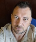 Fabrice 51 лет La Chevroliére Франция