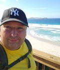 Julien 44 лет Esperance Австралия