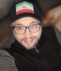 Yanis 54 ans Paris France
