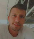 Kevin 37 ans  France