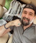Richard 54 лет Marseille  Франция