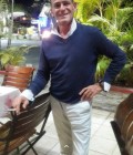 Bruno 54 лет Saint Brieuc Франция