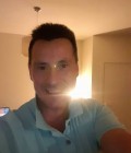 Thierry 60 лет Koksijde Бельгия