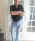 Guy 76 лет Blaye Франция