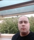 Julien 34 лет Cergy Франция