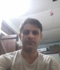 Yogesh 34 лет Delhi  Индия