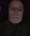 Patrick 61 лет Conches  Франция