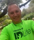 Steven 57 лет Illinois Канада