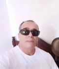 Brian 50 ans Oran  Algérie