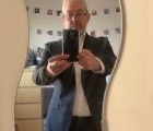 Wayne 63 лет Liversedge Великобритания