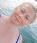 Ольга 48 ans Санкт-Петербург Russie