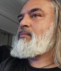 Caronte 54 ans Paris France