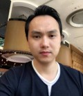 Omar 31 лет Paris  Франция