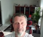 Philippe 63 лет Les Bordes Франция