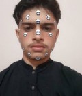 Ayan 18 лет Karachi Pakistan