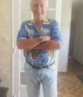 Guy 76 лет Blaye Франция