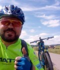 Miguel 44 лет Bulle Швейцария