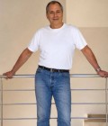 Jean-Pierre 63 лет Erquy Франция
