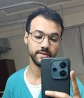 Moath 26 ans Doha Qatar