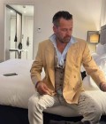 Francesco 49 ans Macerata  Italie