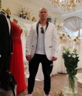 Dmitrij 47 ans Ahus Suède