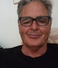 Lucien 71 ans Lyon France