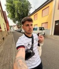 Максим 36 ans  Italie