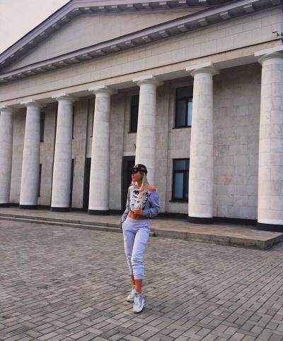 Olga 32 ans Zheleznogorsk Russie