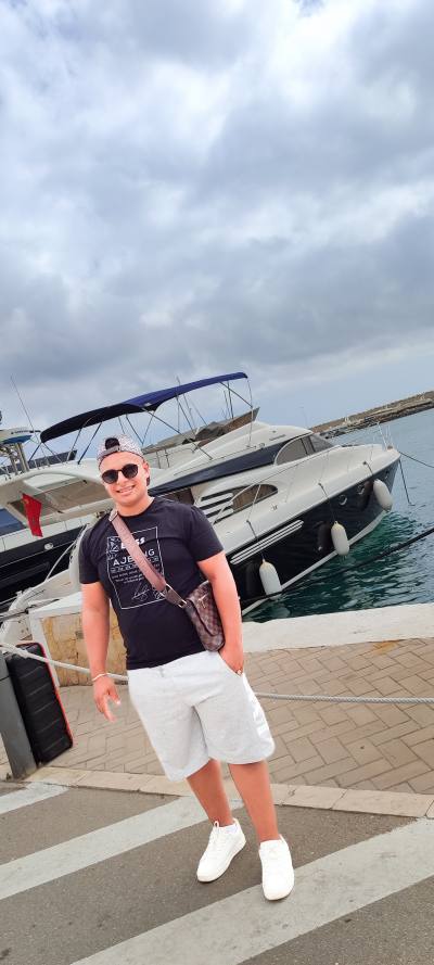 Yassine 27 ans Casablanca Maroc
