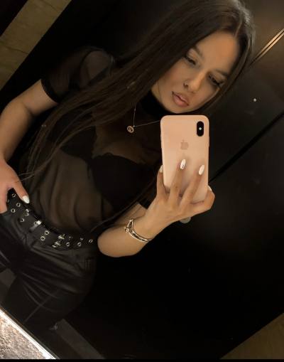 Kate 21 ans Kyiv Ukraine