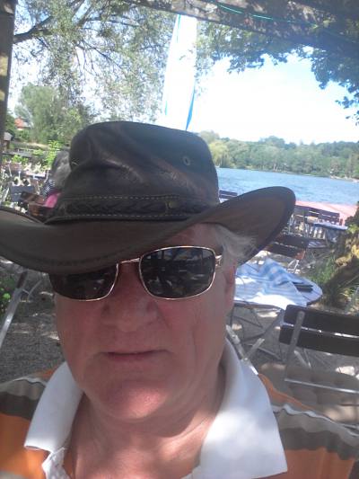 Klaus 63 ans Starnberg Allemagne