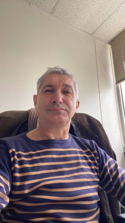 David 55 лет Toulouse  Франция