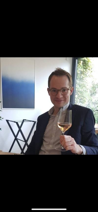 Julien 41 лет Reims  Франция