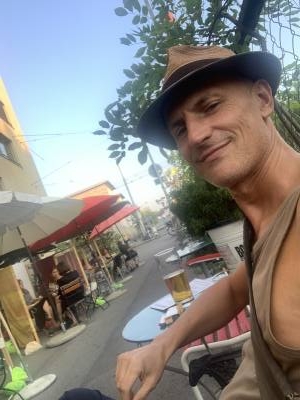David 52 лет Zürich Швейцария