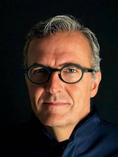 Jacques 63 ans Namur Belgique