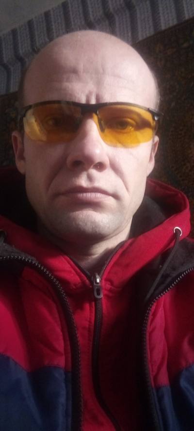 Александр 38 лет Луганск  Россия