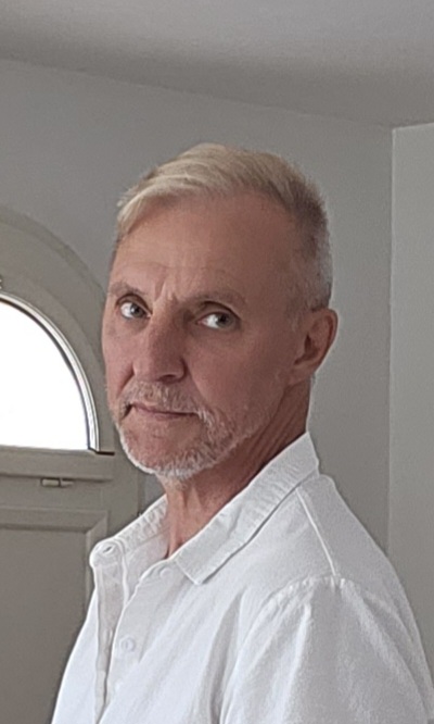 Philippe 57 лет Gémenos Франция